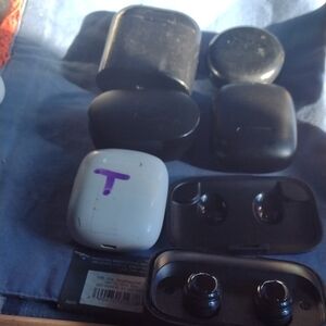 Wireless Earbuds(6) with Charging Case - Black
